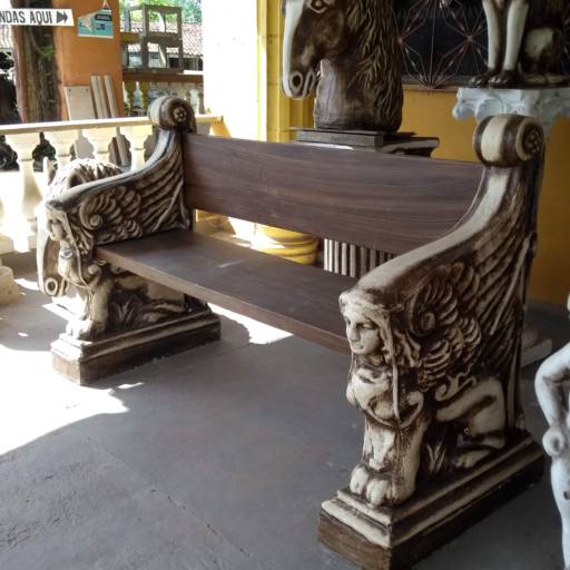 Banco em Concreto: Durabilidade e Elegância para Jardins e Terraços – Belém