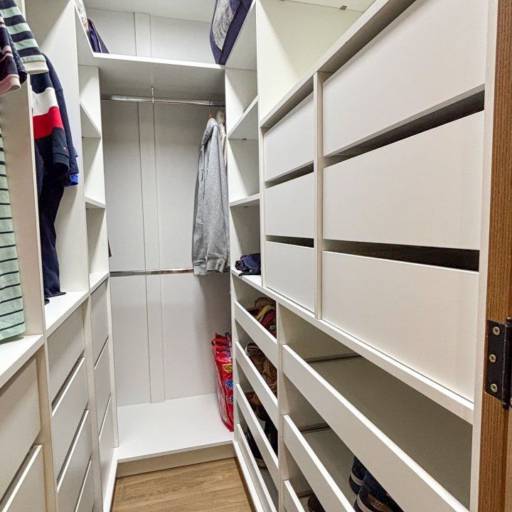 Finalização de Serviço em Apartamento no Condomínio Jardins do Brasil no Centro de Osasco por Marcenaria Divino