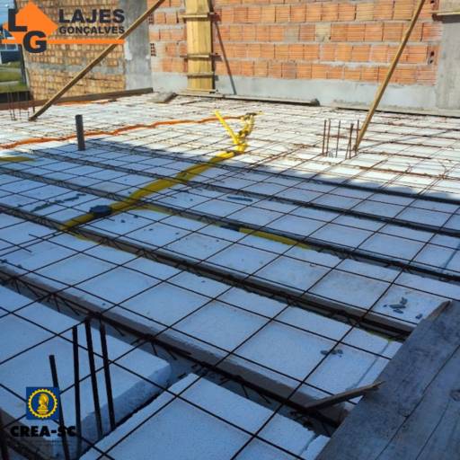 Laje Treliçada/Pré-Moldada com EPS: Leveza e Eficiência para sua Obra em Joinville por Lajes Gonçalves Artefatos de Cimento Ltda