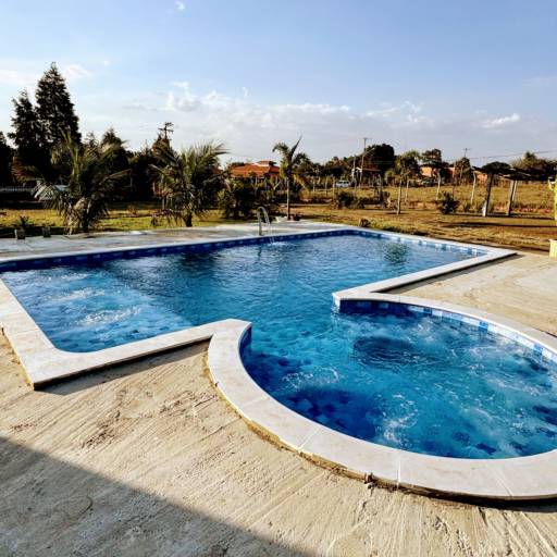 Piscinas de Vinil e Azulejo – Versatilidade e Estilo em Riviera de Santa Cristina XIII