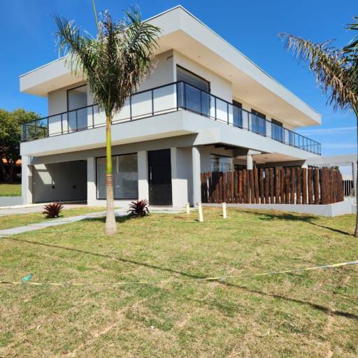 Sobrado de Frente pra Represa a Venda