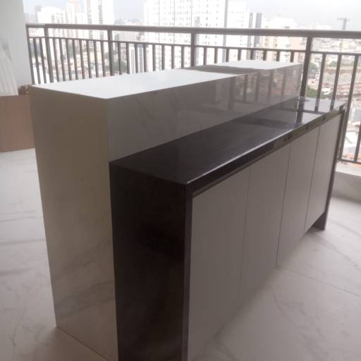 Ilha em Porcelanato por Universo Porcelanataria