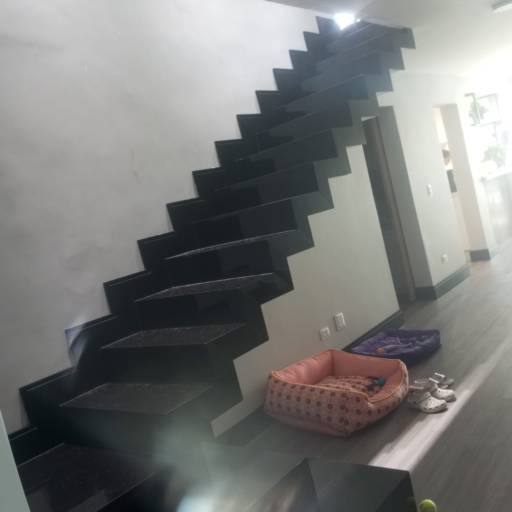 Escada em Porcelanato