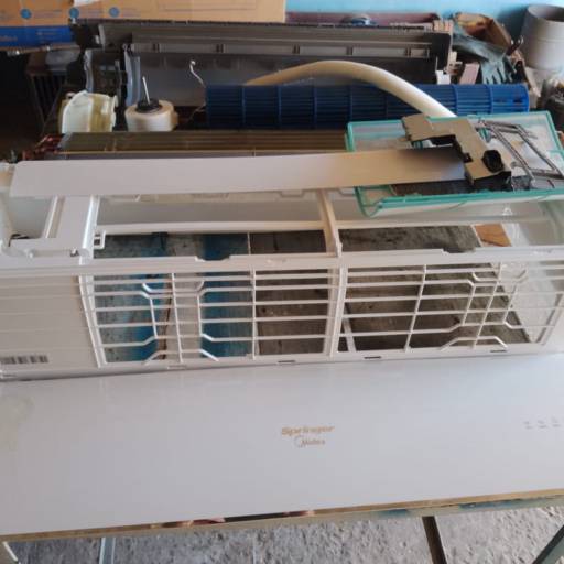 Split Após Higienização, Aguardando Montagem por Refrigeração Climarte