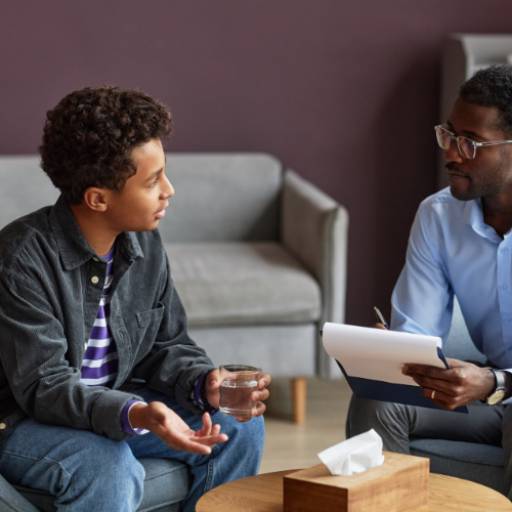 Atendimento Psicológico para Adolescentes - Qualidade de Vida em Ourinhos/SP por Dr. Luciano  Nunes - Psicanálise, Psicologia & Bem Estar