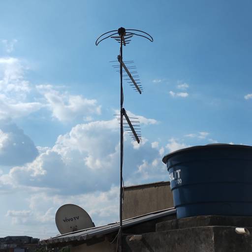 Instalação de duas antenas Proeletronic 38 elementos e uma antena Aquarius para três pontos instalada no Bairro Centreville em Santo André em 27/11/2024