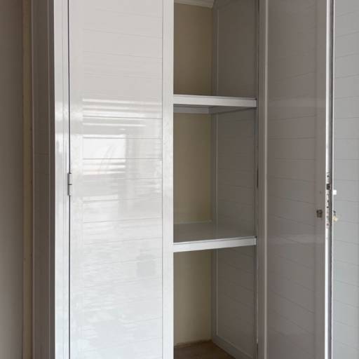 Armário de Alumínio Branco por VerticalGlass - Esquadrias de Alumínio e Vidros