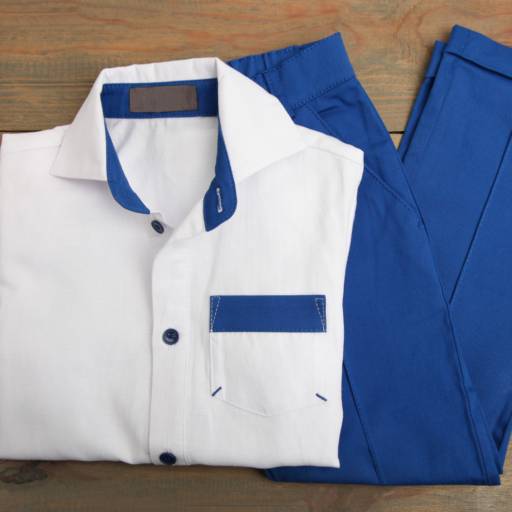 Uniformes Personalizados - Profissionalismo e Estilo - Assis/SP por Seriton Confecções Uniformes e Estamparias