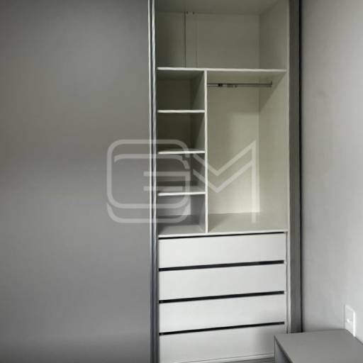  Montagem e instalação com material em MDF