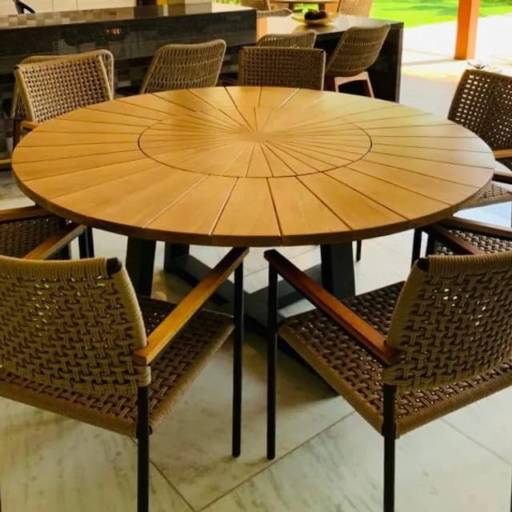 Mesa Zurick em Madeira Teca com Giro Central e Cadeiras em Corda Náutica - Sofisticação e Funcionalidade em Cardoso, SP por Guimarães Store