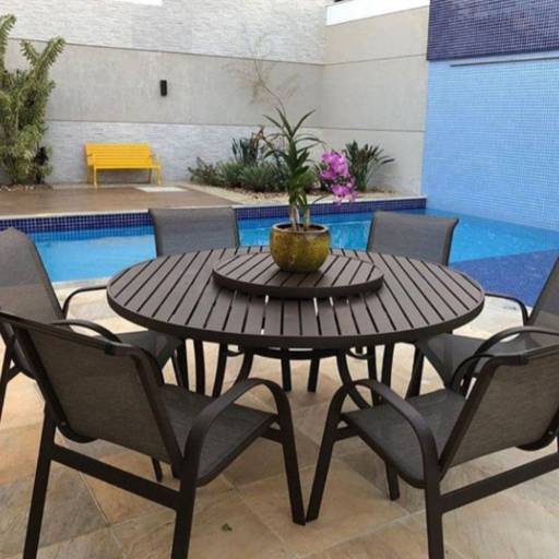 Mesa Zurick 1.60 mts com Giro Central Sobreposto: Elegância e Praticidade em Cardoso, SP por Guimarães Store