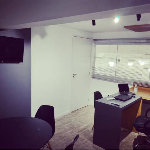 Precisando de um espaço profissional e completo para alavancar seus negócios? por Total Cred