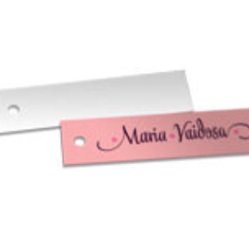 TAG PADRÃO FURO - COUCHÊ 250G - VERNIZ UV TOTAL FRENTE em São José do Rio Preto, SP por Public Gráfica e Brindes