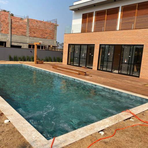 Piscina - Qualidade e Sofisticação em Riviera de Santa Cristina I, SP