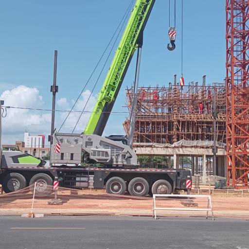 Locação de Guindastes e Retroescavadeiras – Soluções Eficientes e Versáteis em Parauapebas, PA por Central Guindastes e Máquinas Pesadas
