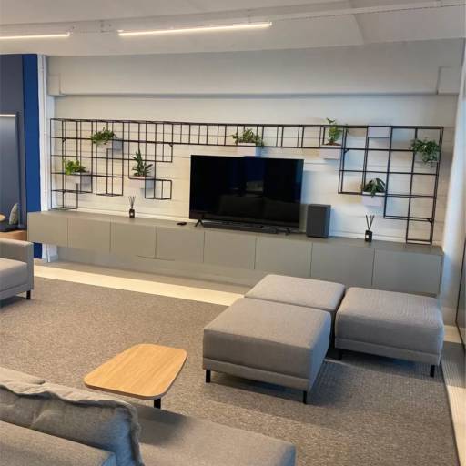 Projeto de Móveis Planejados realizado para a empresa Lyncas por MOBID Marcenaria