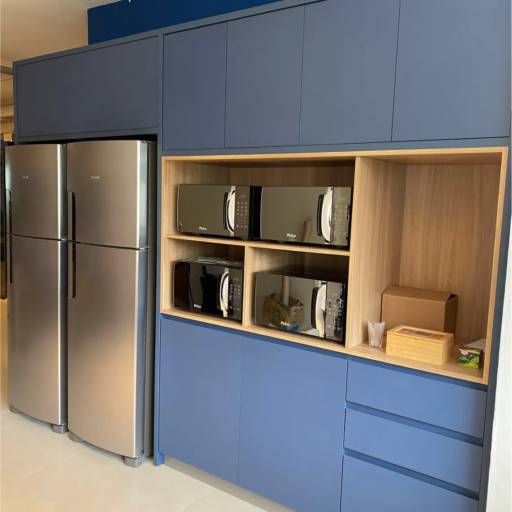 Projeto de Móveis Planejados realizado para a empresa Lyncas por MOBID Marcenaria