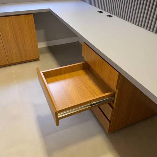 Projeto de Móveis Planejados para Home Office por MOBID Marcenaria