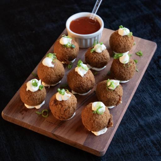 Bolinho de Fraldinha com Provolone - Sabor Irresistível em Lençóis Paulista