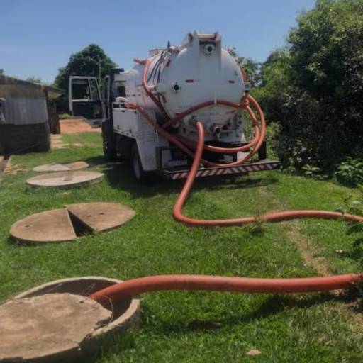 Caminhão com Jateador de Alta Pressão - Eficiência e Versatilidade em franco da Rocha por Desentupidora Fácil Ambiental