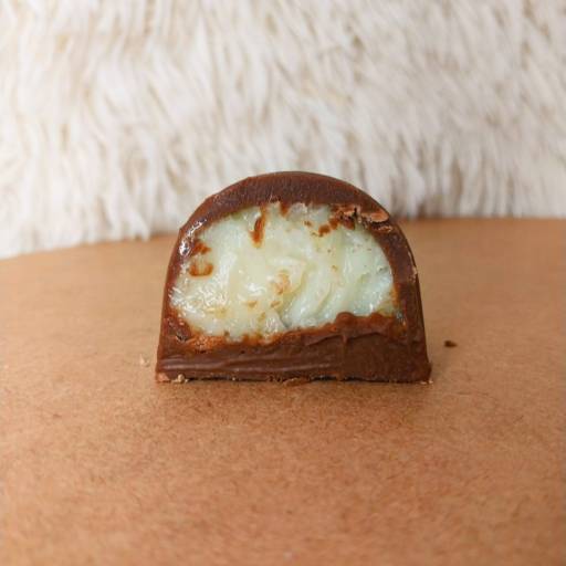 Nossas trufas extremamente recheadas  são de dar água na boca  por Trufas da Mari