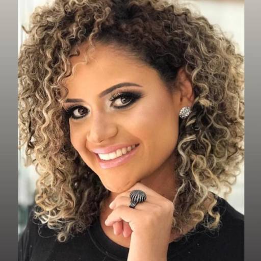 Maquiagens por Salão Deixa Cachear