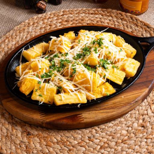 Comprar o produto de Porção Macaxeira Frita em Porções pela empresa Titão | Burger Artesanal + Culinária Nordestina em Foz do Iguaçu, PR por Solutudo