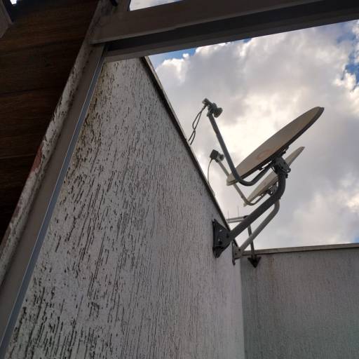 Antena banda Ku StarOne C2 70w e Intelsat 14r 63 e instalada para dois um ponto no bairro Parque Oratório em Santo André em 08/02/2025
