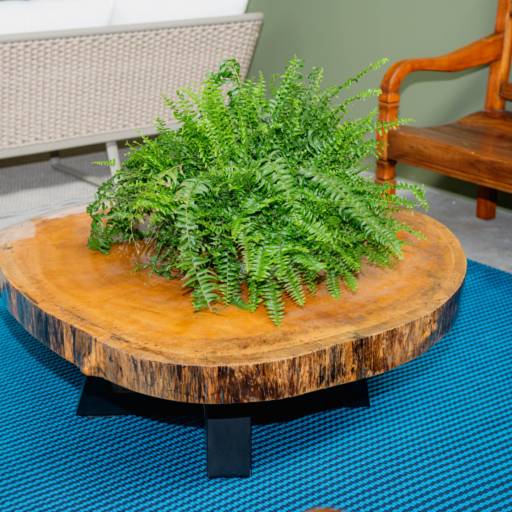 Mesa de Madeira de Demolição – Qualidade e Sofisticação para Seu Lar em Ninho Verde II Eco Residence, SP em Ninho Verde II Eco Residence, SP por Decor Max Casa