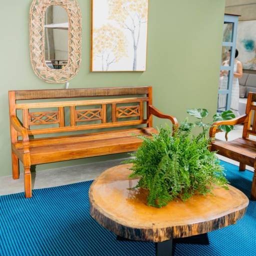 Mesa de Madeira de Demolição – Qualidade e Sofisticação para Seu Lar em Ninho Verde II Eco Residence, SP em Ninho Verde II Eco Residence, SP por Decor Max Casa