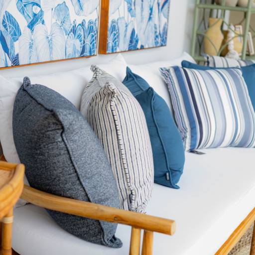 Almofadas Decorativas - Conforto e Estilo para Seu Lar em Ninho Verde II Eco Residence, SP em Ninho Verde II Eco Residence, SP por Decor Max Casa