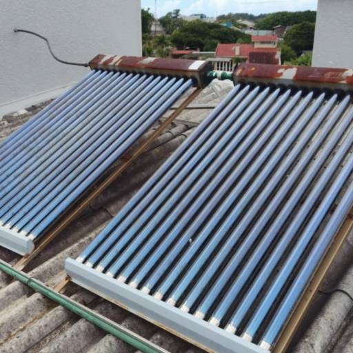 Troca de Coletores de 15 Tubos por um Novo Ecologic de 30 Tubos por Solarsul Sistemas de Aquecimento
