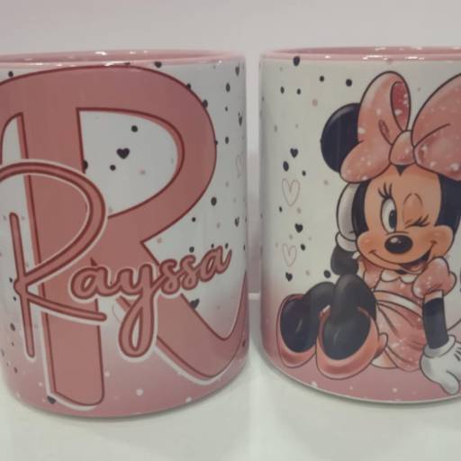 Caneca de Cerâmica Colorida Personalizada – Charme e Exclusividade em São Paulo, SP em São Paulo, SP por Papelaria e Presente Safari