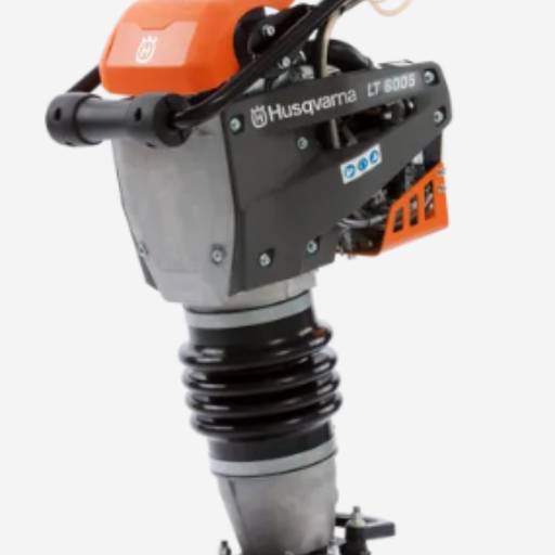 Compactador de Percussão Husqvarna LT6005 – Potência e Precisão na Compactação | Ninho Verde II Eco Residence - SP por 3R Locadora de Equipamentos para Construção Civil
