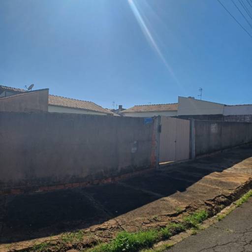 Terreno à Venda com Localização Privilegiada - Bairro Bom Pastor - São Manuel, SP