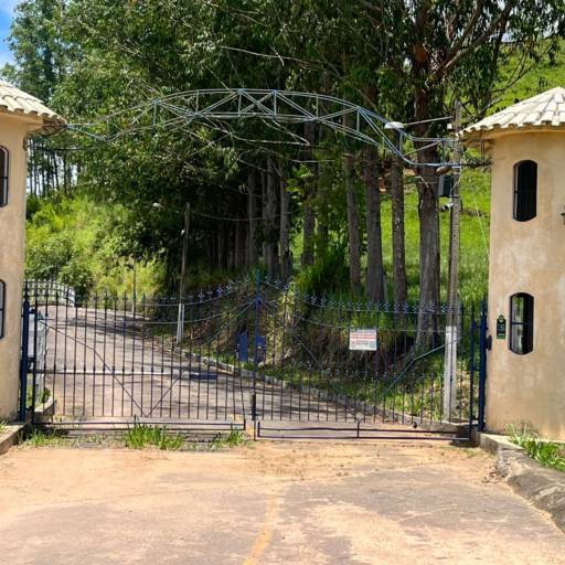 Estacionamento Seguro e Privativo para Eventos em Leopoldina, MG