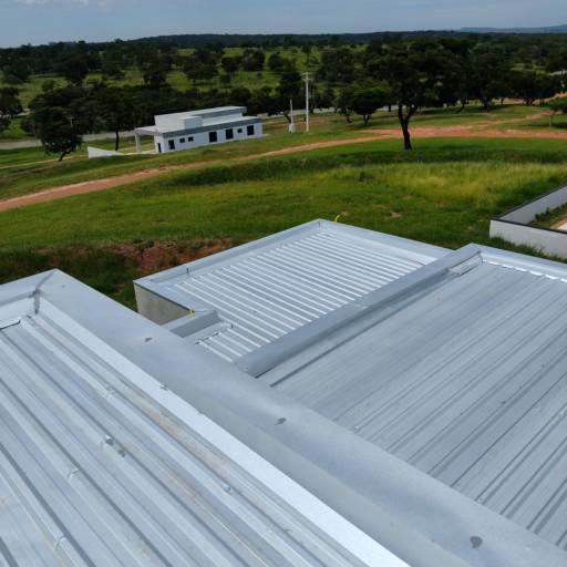 Telhado Metálico: Durabilidade e Economia em Riviera de Santa Cristina XIII, SP