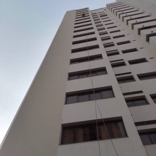 Lavagem, Restauração, Calafetação e Pintura realizada no Condomínio em Vila Prudente por InovaVertical