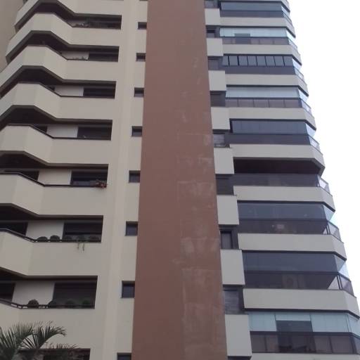 Lavagem, Restauração, Calafetação e Pintura realizada no Condomínio em Vila Prudente por InovaVertical