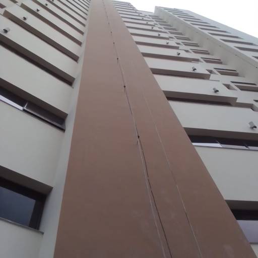 Lavagem, Restauração, Calafetação e Pintura realizada no Condomínio em Vila Prudente por InovaVertical