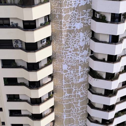 Lavagem, Restauração, Calafetação e Pintura realizada no Condomínio em Vila Prudente por InovaVertical