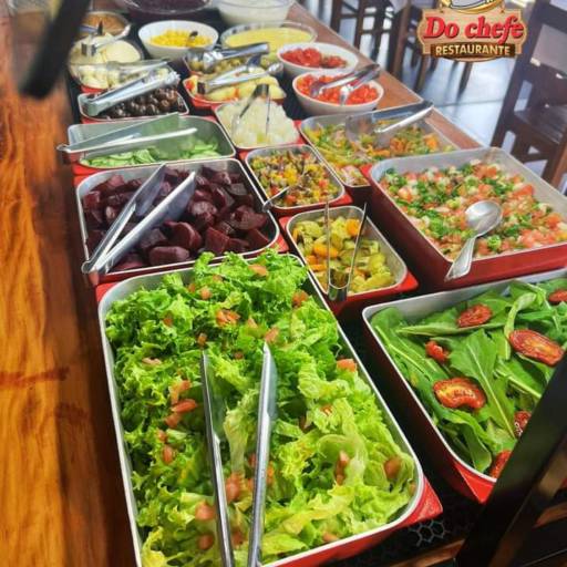 Saladas e Sobremesas – Sabor e Equilíbrio em São Manuel por Do Chefe Restaurante