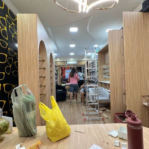 Projeto de Móveis Planejados com Instalação de Piso Amadeirado em Santa Cruz, RN por Jaelson Móveis Planejados