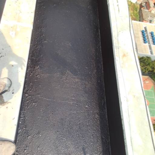 Calafetação de Telhado de Vidro com Impermeabilização de Laje – Proteção Total Contra Infiltrações – Ferraz de Vasconcelos, SP por InovaVertical