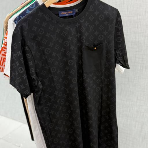 Camiseta Malha Chinesa por DK Multmarcas