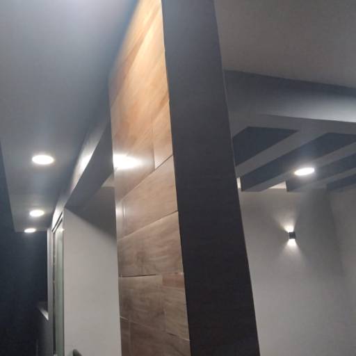 Instalação da Iluminação – Casas Riviera, Riviera de Santa Cristina XIII, SP por Casas Riviera 