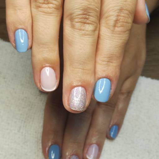 Manicure – Studio Rosa Martins, Avaré, SP por Studio Rosa Martins - Salão de Beleza em Avaré