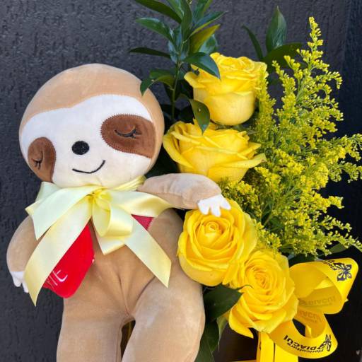 Box com Pelúcia  por Floricultura Diacuí