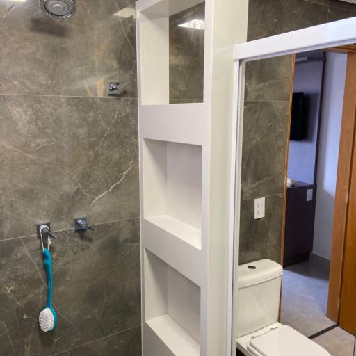 Divisórias de Banheiro e Vestiário em Pedra – Piracicaba, SP