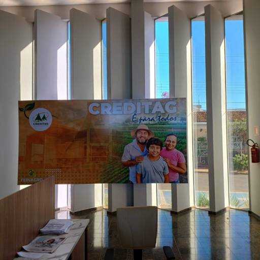 Obra no Banco Creditag  por Top Vidros